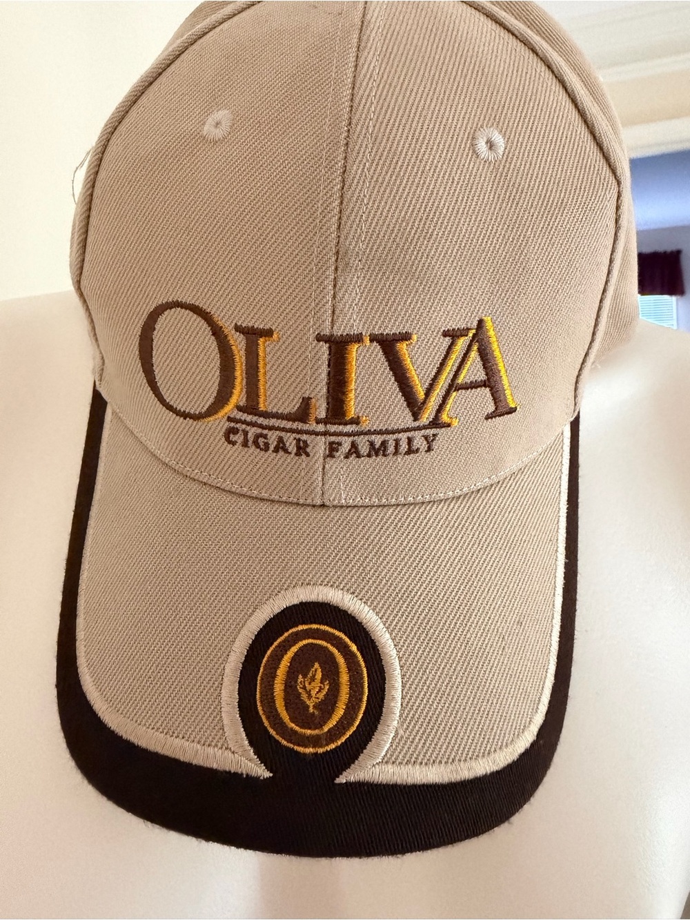OLIVIA Cigar Family Beige Logo Baseball Cap